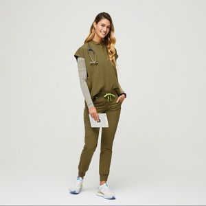 New Medium Tall Figs Discontinued Martini Olive Rafaela too and Zamora Joggers